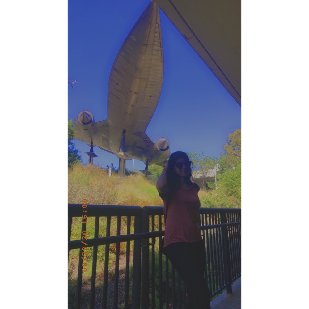 Meet your Posher, Hillary